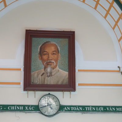 Onkel Ho im Post Office