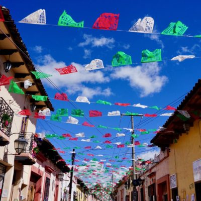 Einer der Einkaufsstrassen in San Cristobal