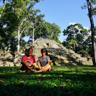 Picknick in der Maya Stadt. Warum auch nicht.
