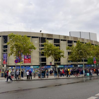 Camp Nou. Fassungsvermögen Knapp 98.000 Zuschauer