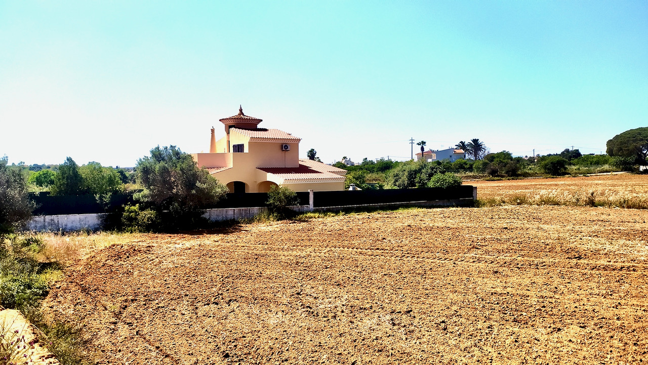 Reisetag von Lissabon via Albufeira nach Guia